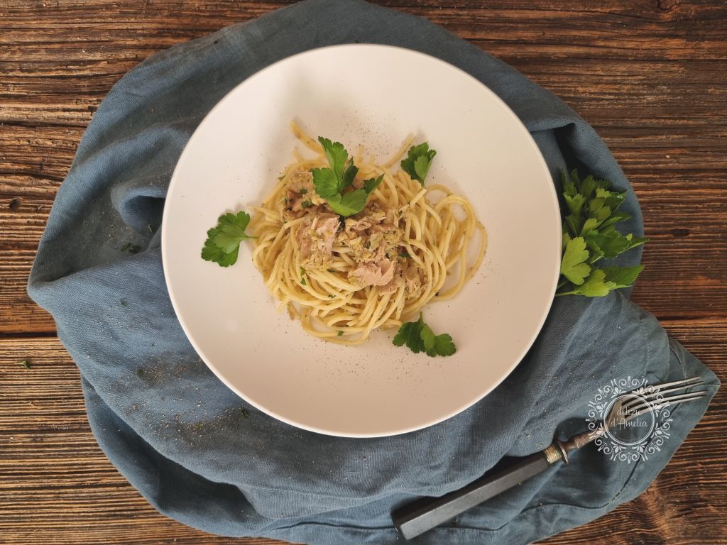 Spaghetti mit Thunfisch und Olivenpaste – delizie d’Amelia